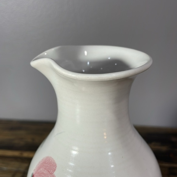 Pottery vessel with pouring spout.  Whimsical floral pattern. - Picture 13 of 14